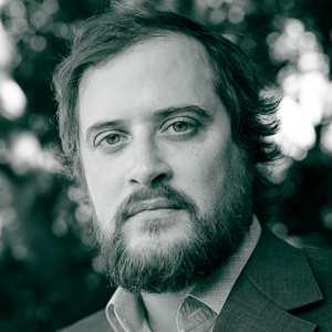 Head shot of Tarwin Stroh-Spijer